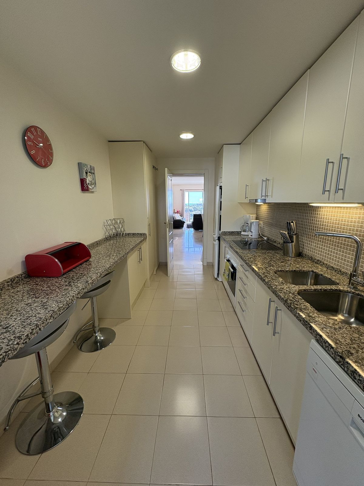 3 Bed Apartment for sale in La Quinta Costa Del Sol, Málaga, Spain