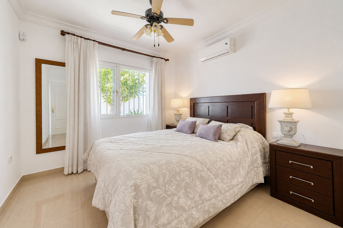 5 Bed Townhouse for sale in Manilva Costa Del Sol, Málaga, Spain