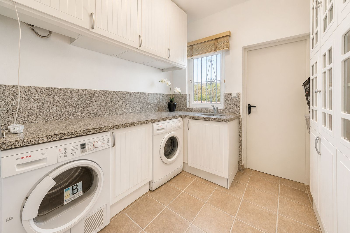 5 Bed Townhouse for sale in Manilva Costa Del Sol, Málaga, Spain