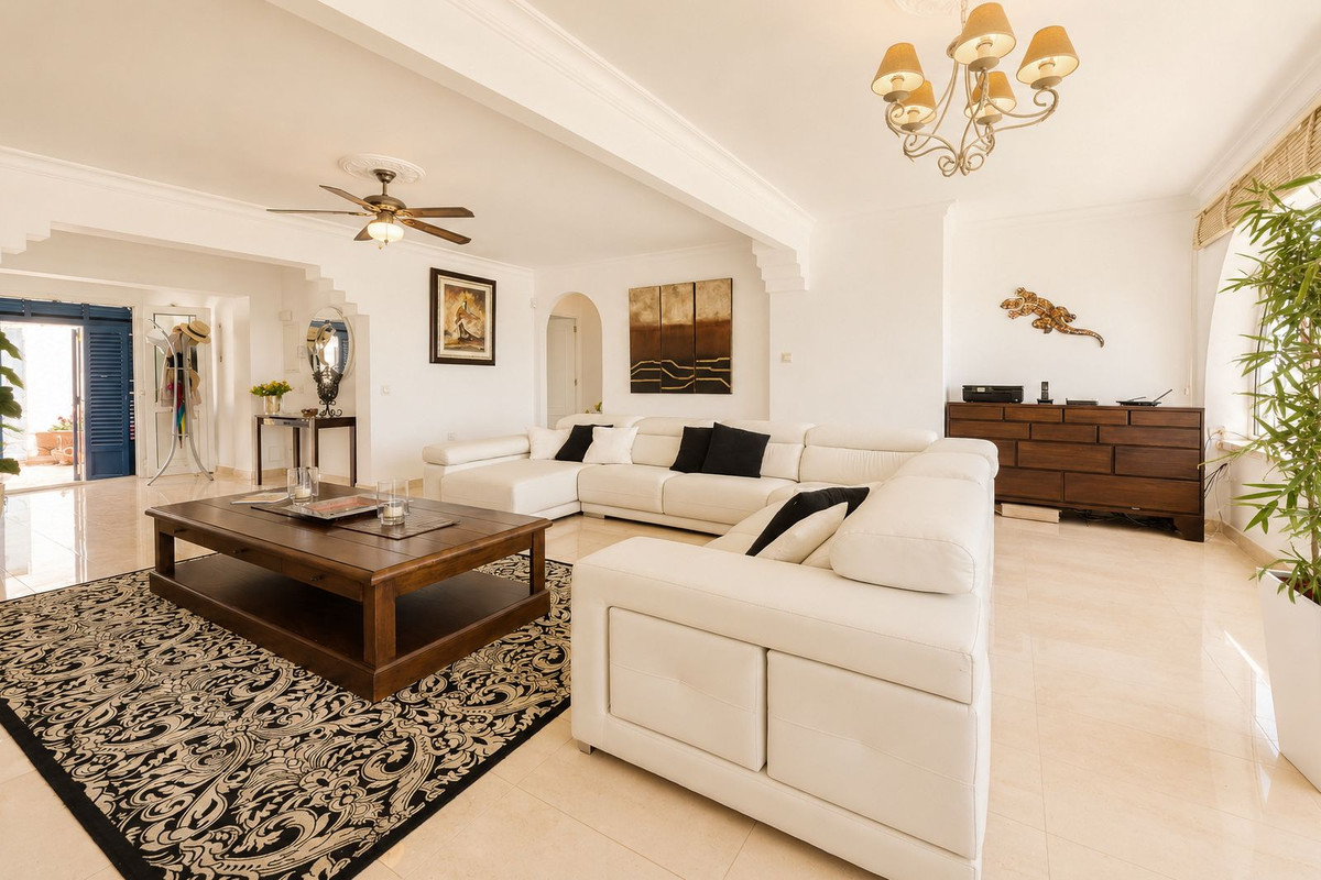 5 Bed Townhouse for sale in Manilva Costa Del Sol, Málaga, Spain