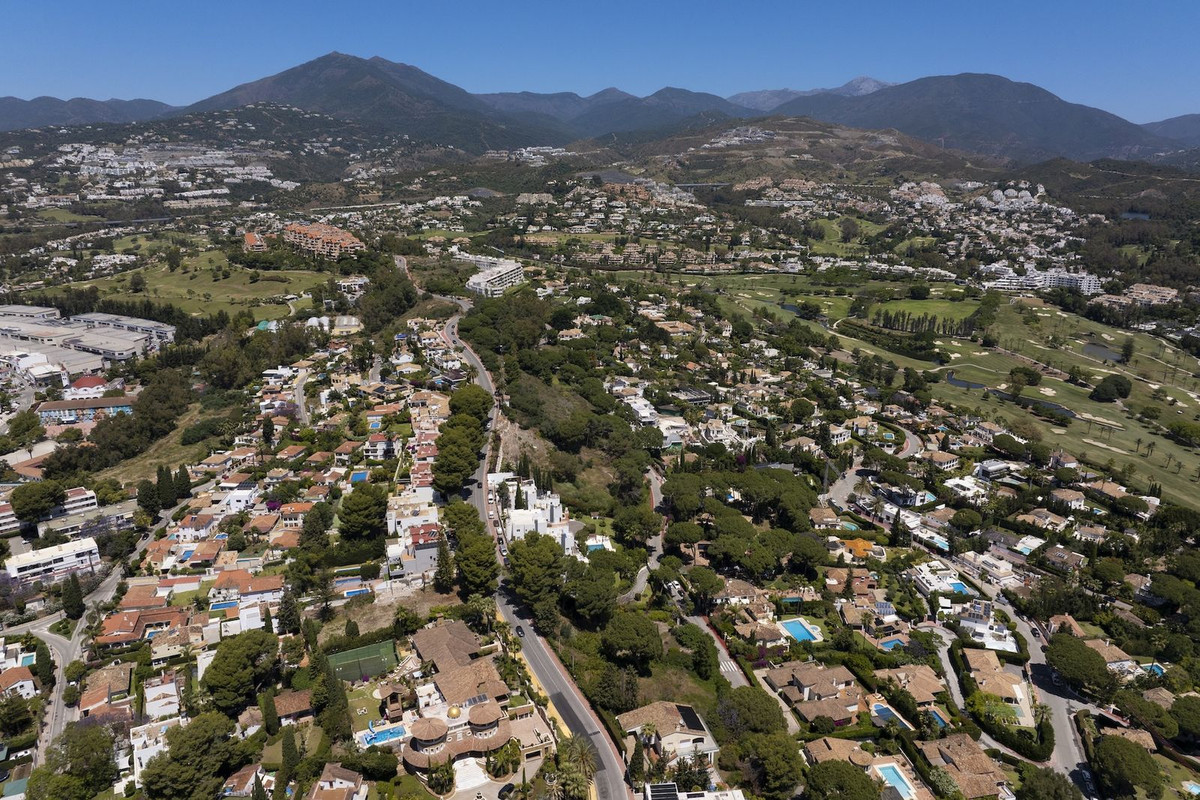 Se vende Terreno Urbano  en Costa Del Sol, Málaga, España