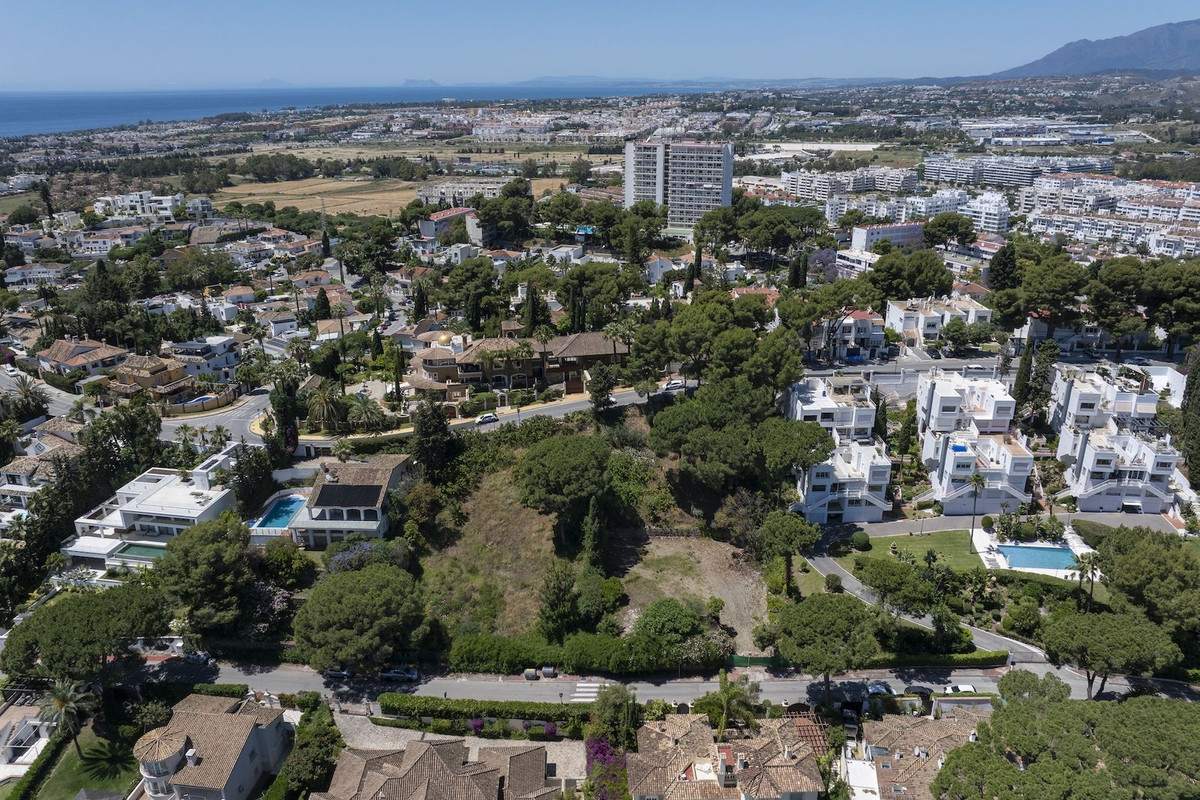 Se vende Terreno Urbano  en Costa Del Sol, Málaga, España