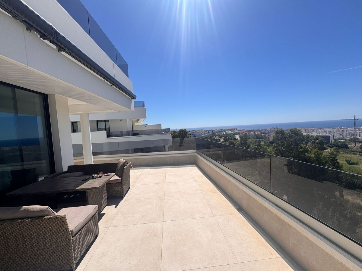 3 Bed Apartment for sale in Estepona Costa Del Sol, Málaga, Spain