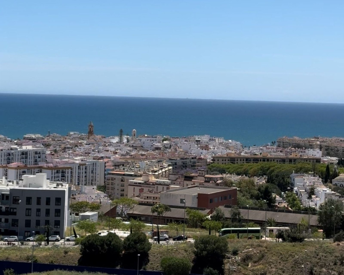 3 Bed Apartment for sale in Estepona Costa Del Sol, Málaga, Spain