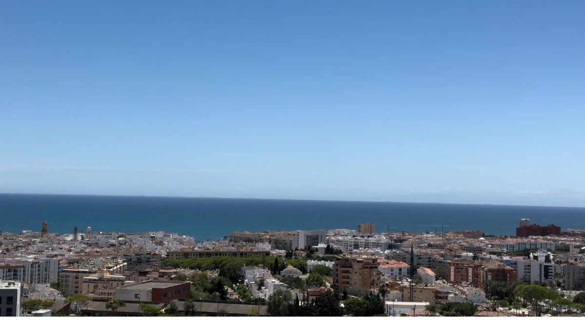 3 Bed Apartment for sale in Estepona Costa Del Sol, Málaga, Spain