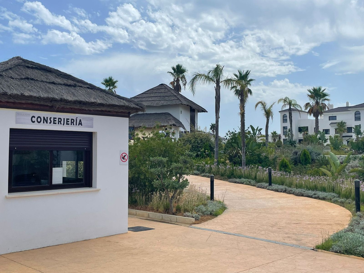 3 Bed Apartment for sale in Estepona Costa Del Sol, Málaga, Spain