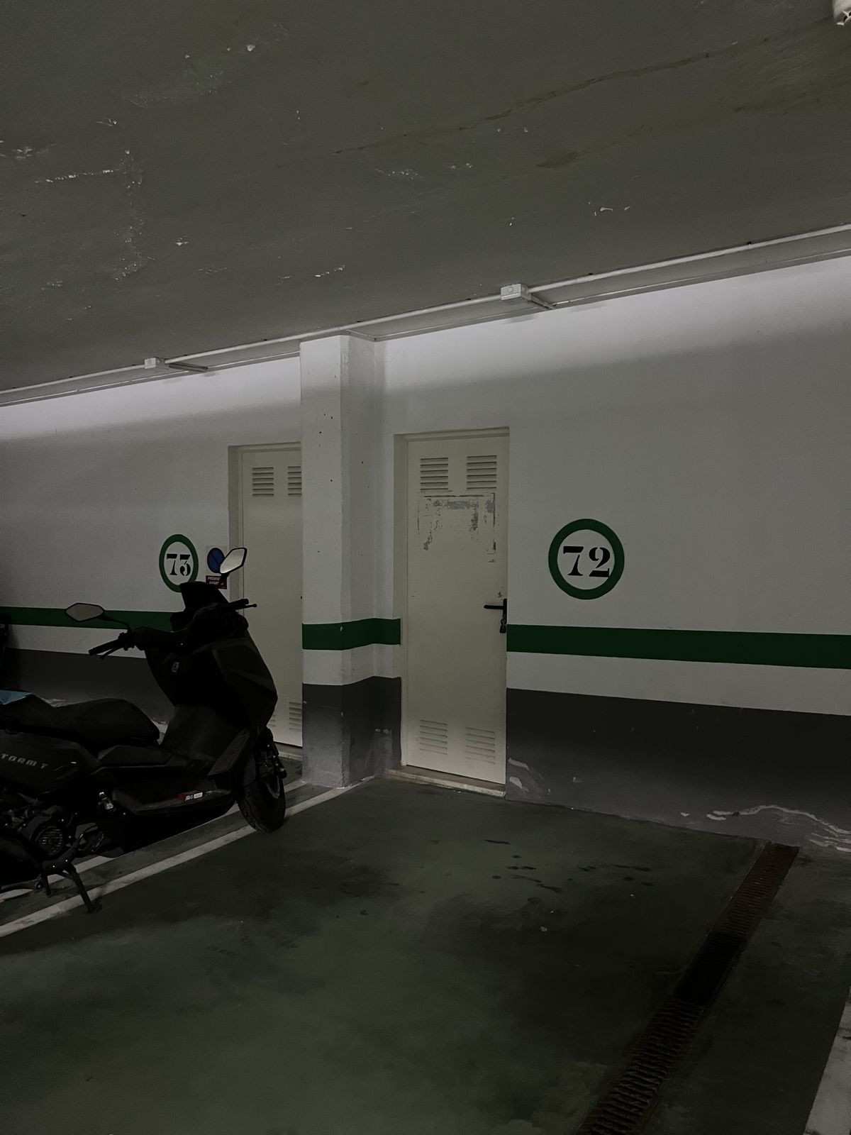 Se vende Garaje  en Costa Del Sol, Málaga, España