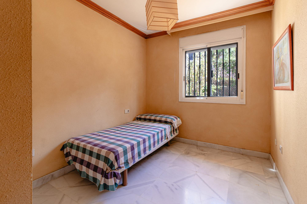 Se vende Apartamento Planta Media de 3 dormitorios en Costa Del Sol, Málaga, España