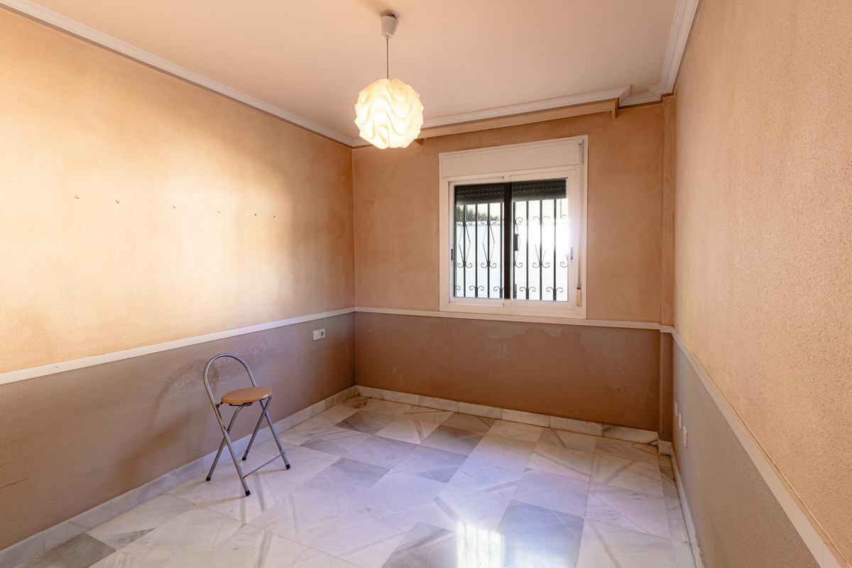 Se vende Apartamento Planta Media de 3 dormitorios en Costa Del Sol, Málaga, España