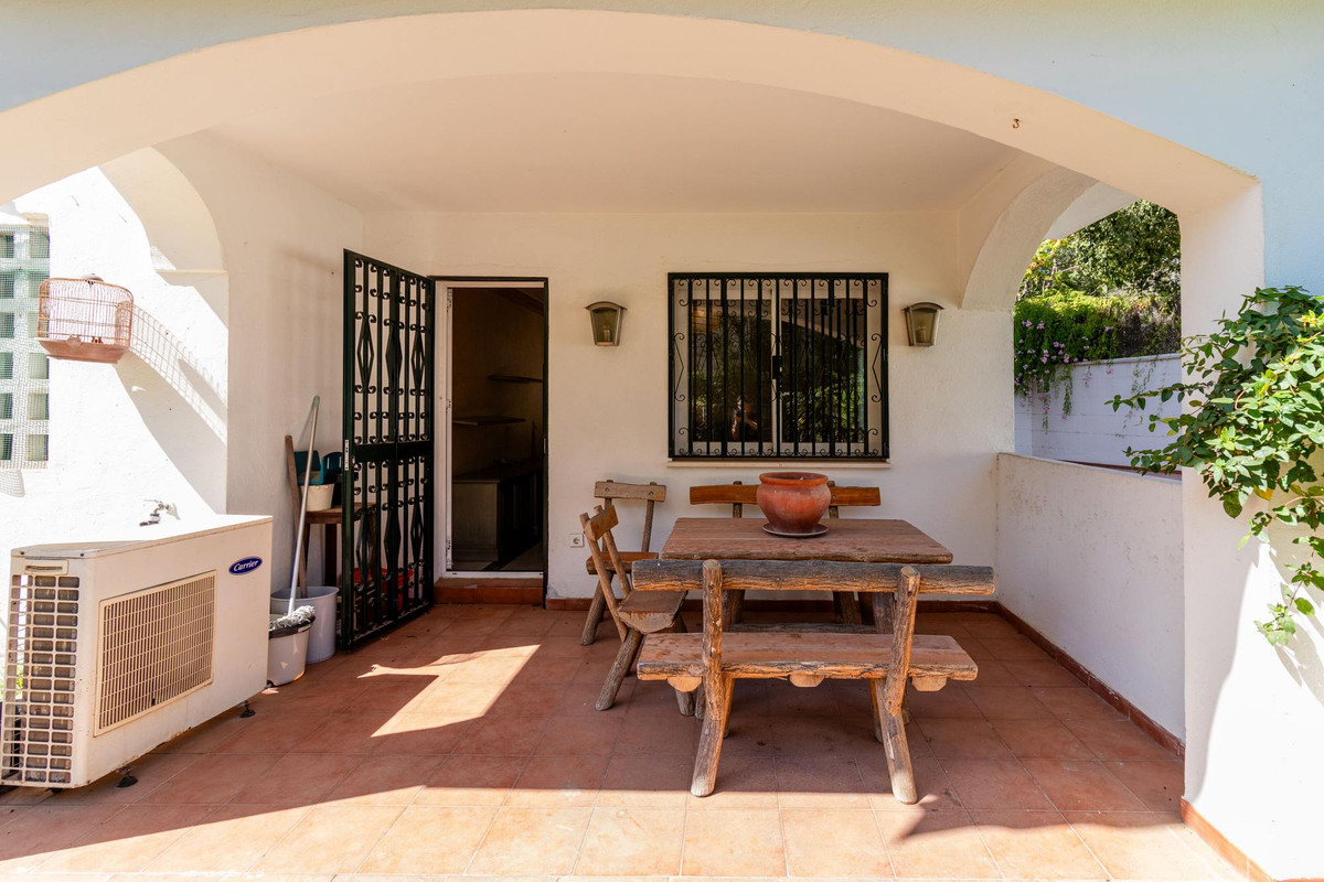 Se vende Apartamento Planta Media de 3 dormitorios en Costa Del Sol, Málaga, España