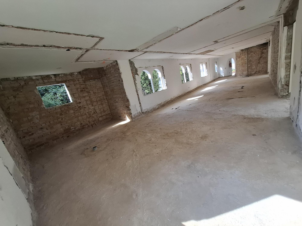 Se vende Villa - Chalet de 5 dormitorios en Costa Del Sol, Málaga, España