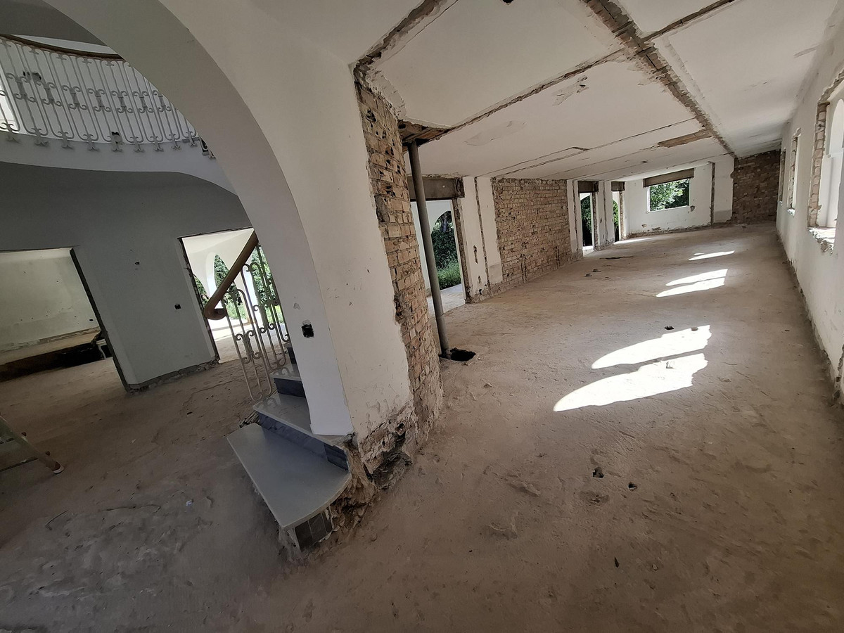 Se vende Villa - Chalet de 5 dormitorios en Costa Del Sol, Málaga, España