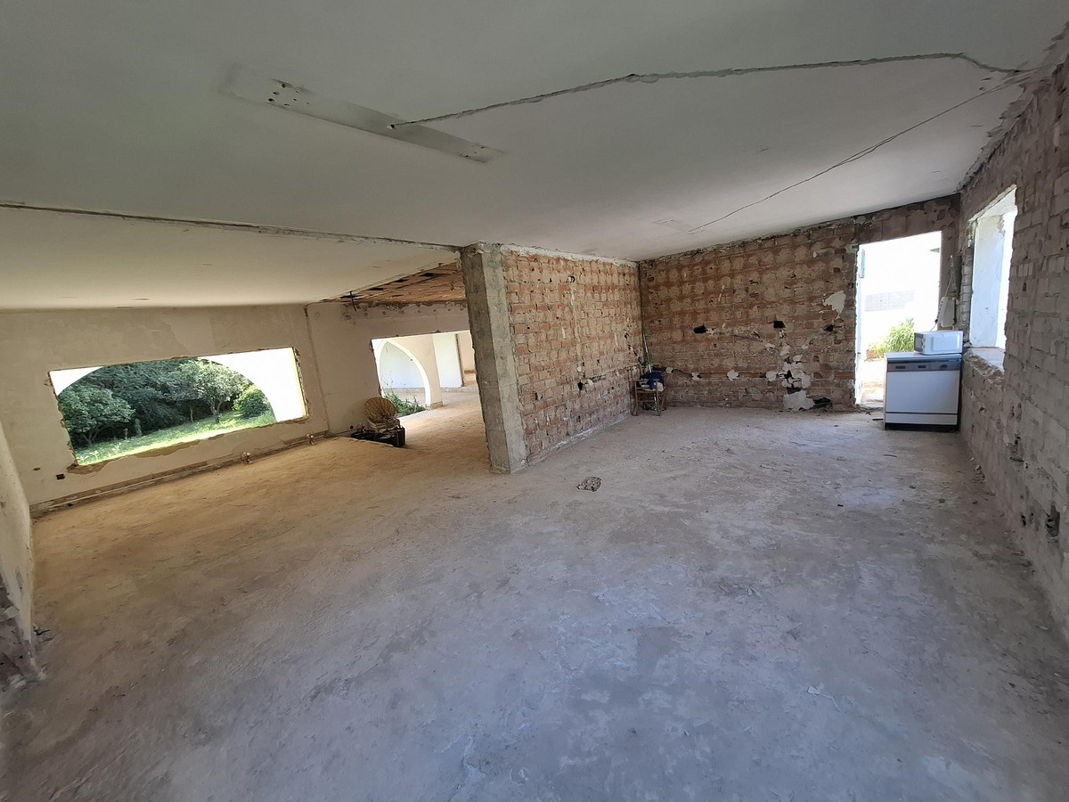Se vende Villa - Chalet de 5 dormitorios en Costa Del Sol, Málaga, España