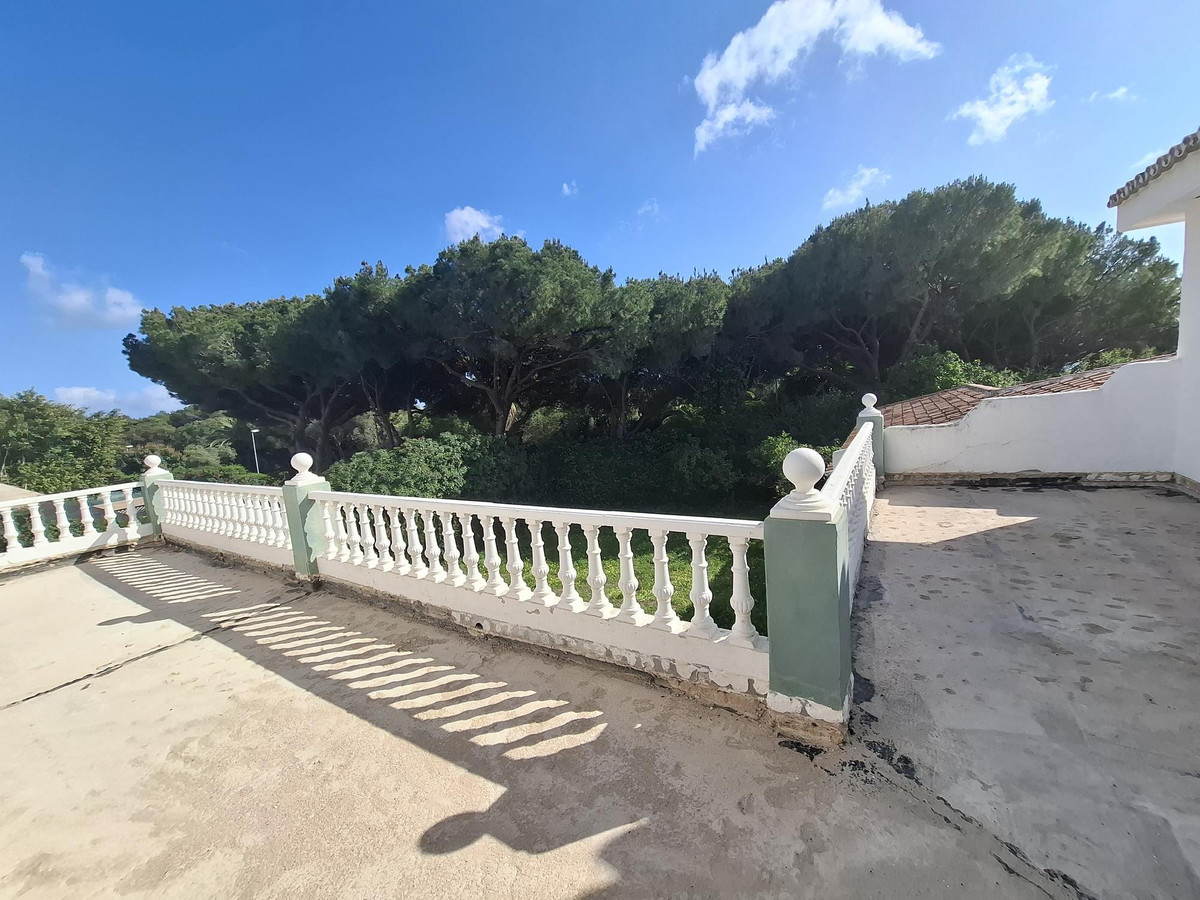 Se vende Villa - Chalet de 5 dormitorios en Costa Del Sol, Málaga, España
