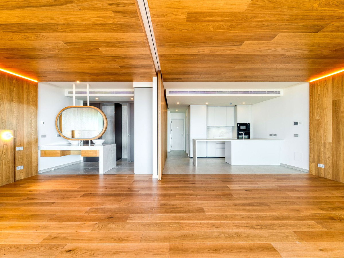 2 Bed Apartment for sale in Fuengirola Costa Del Sol, Málaga, Spain