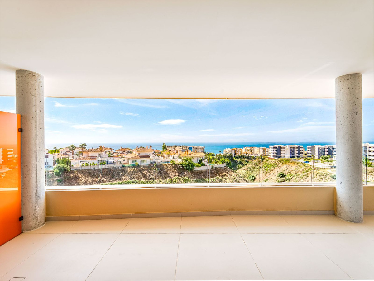 2 Bed Apartment for sale in Fuengirola Costa Del Sol, Málaga, Spain