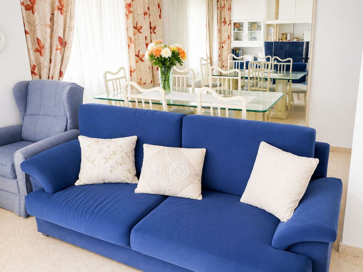 3 Bed Apartment for sale in Marbella Costa Del Sol, Málaga, Spain