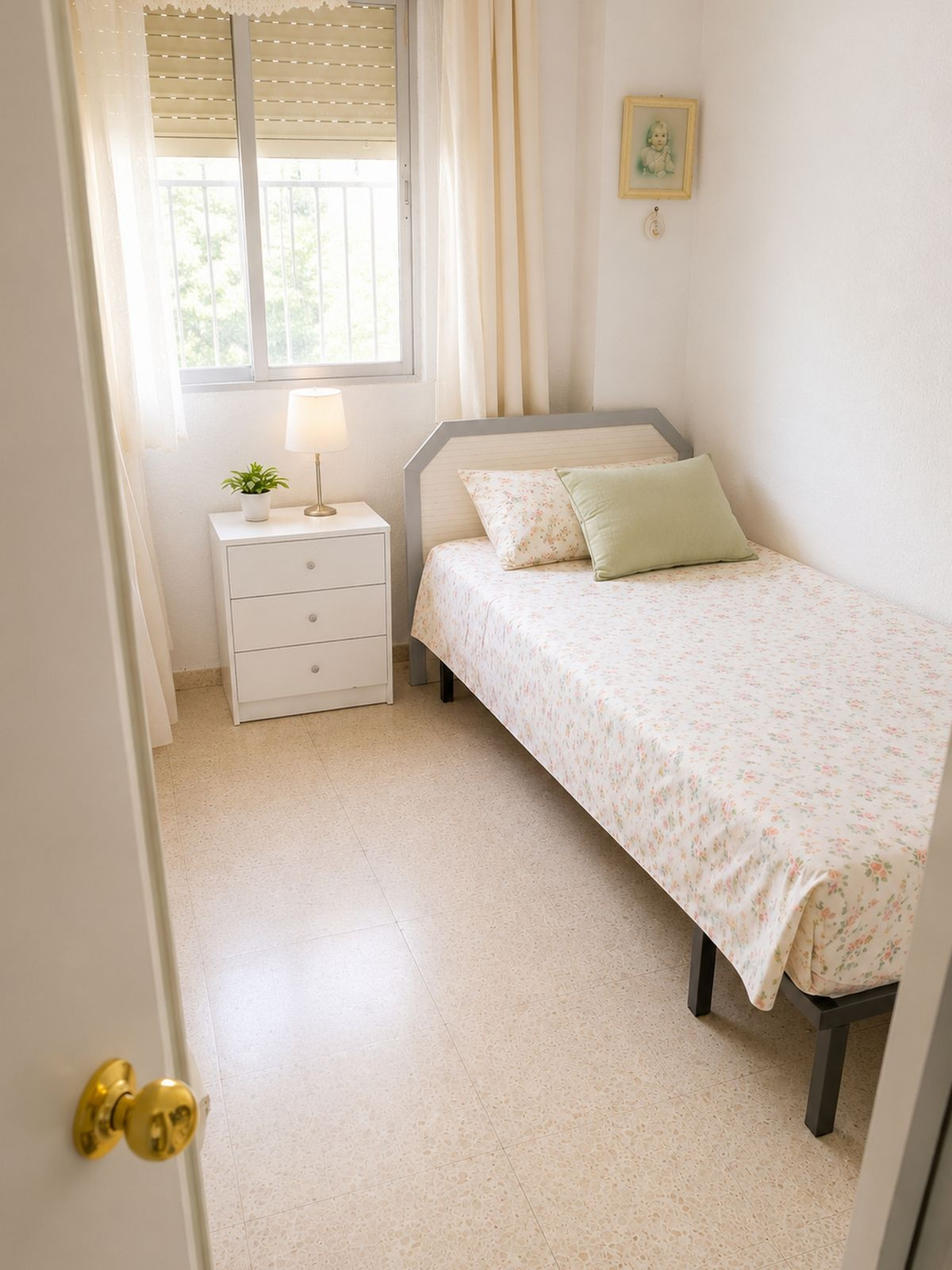 3 Bed Apartment for sale in Marbella Costa Del Sol, Málaga, Spain