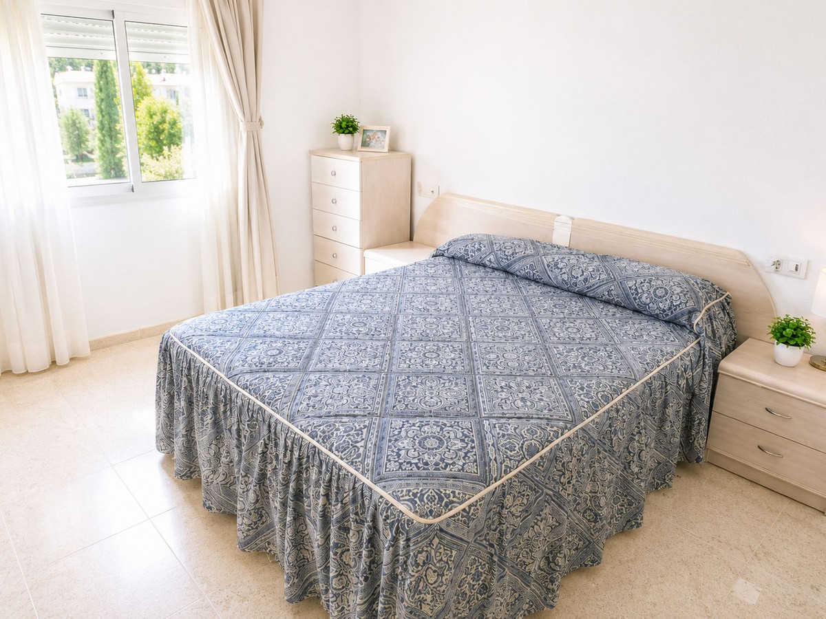 3 Bed Apartment for sale in Marbella Costa Del Sol, Málaga, Spain