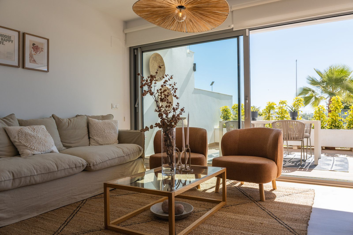 3 Bed Apartment for sale in Estepona Costa Del Sol, Málaga, Spain