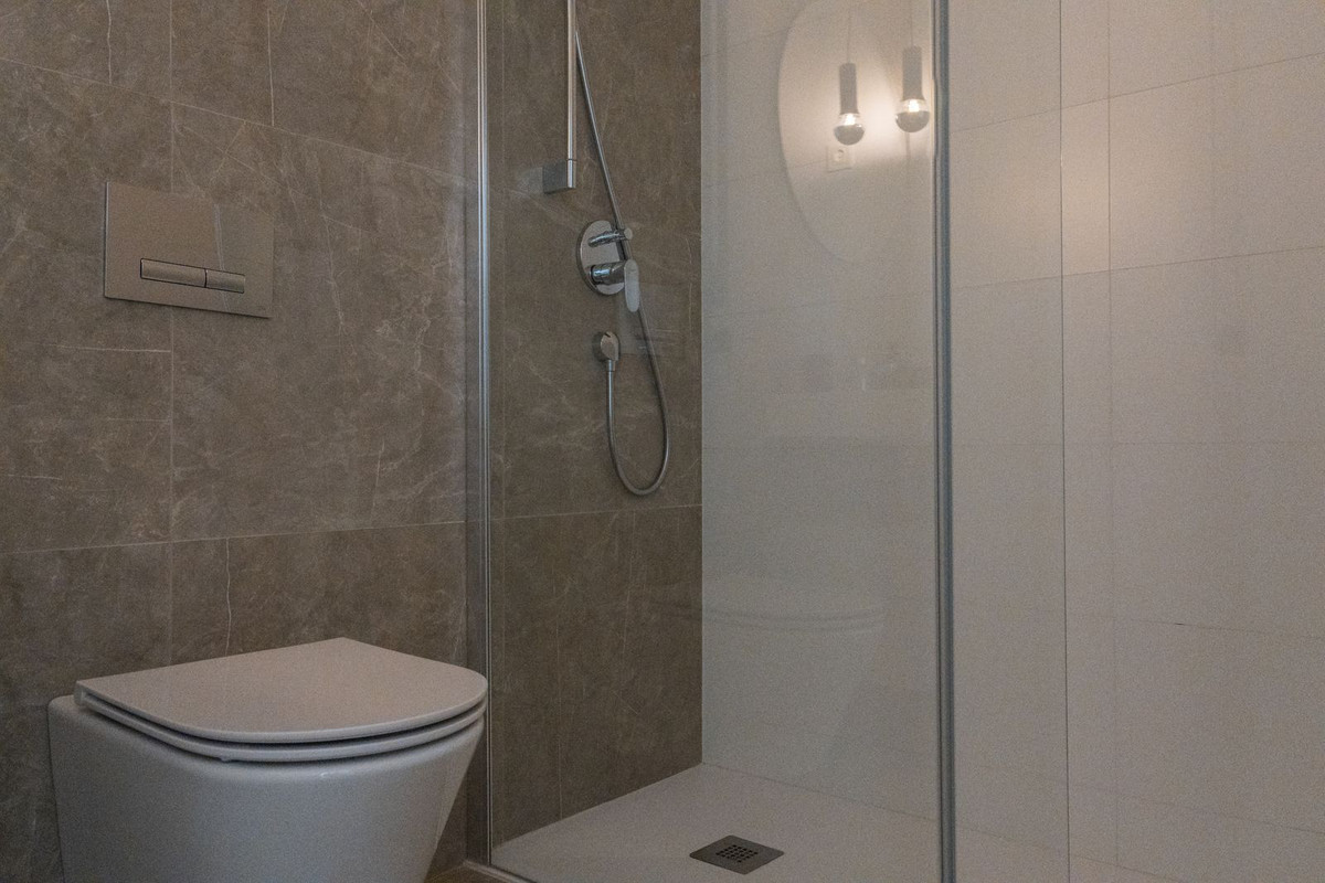 3 Bed Apartment for sale in Estepona Costa Del Sol, Málaga, Spain