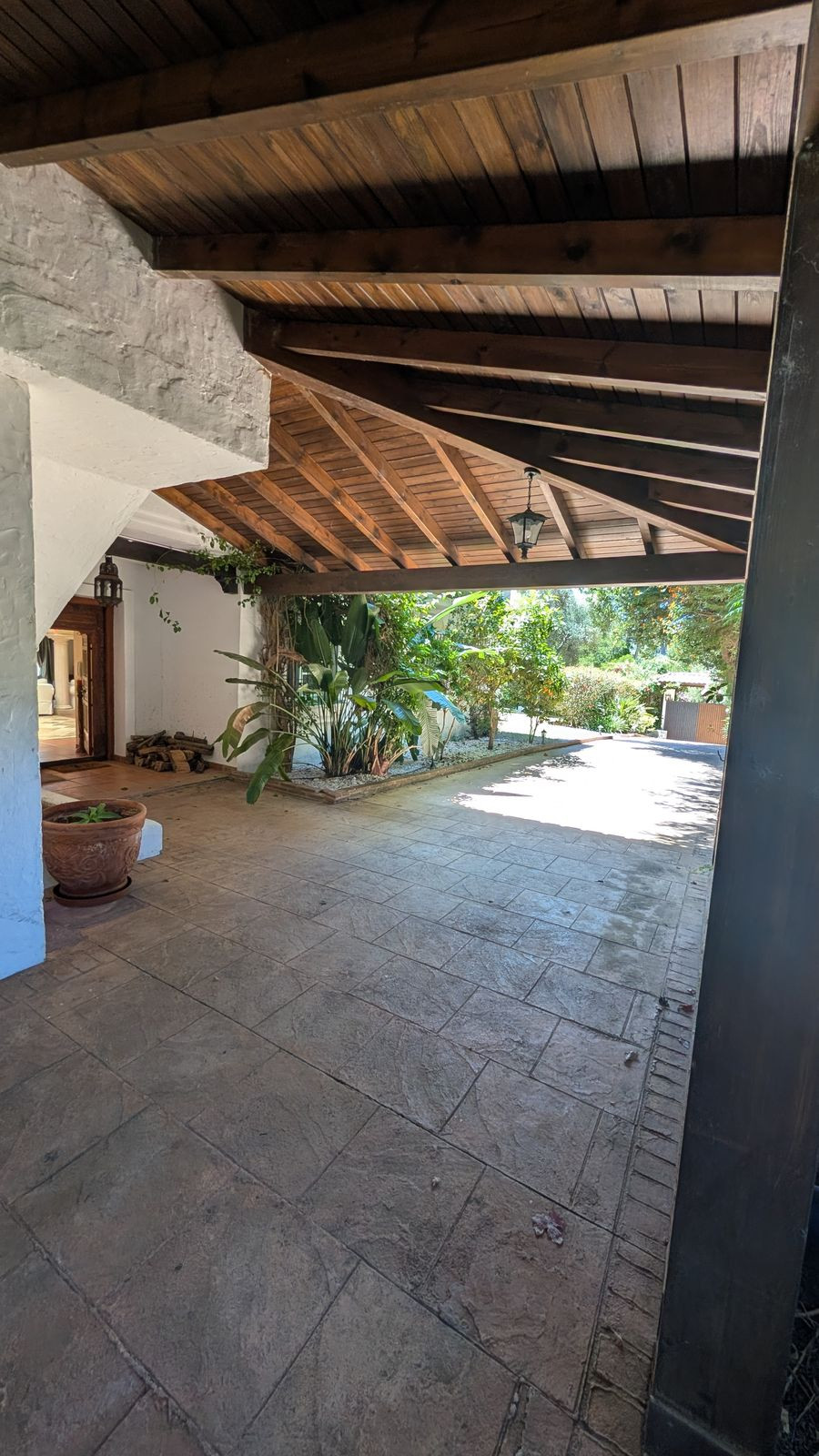 Se vende Villa - Chalet de 6 dormitorios en Costa Del Sol, Cadiz, España