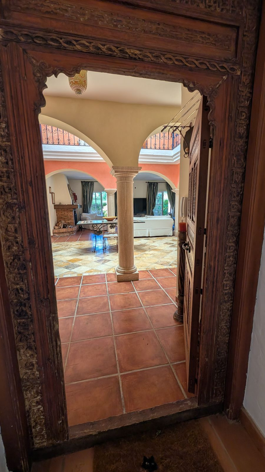 Se vende Villa - Chalet de 6 dormitorios en Costa Del Sol, Cadiz, España