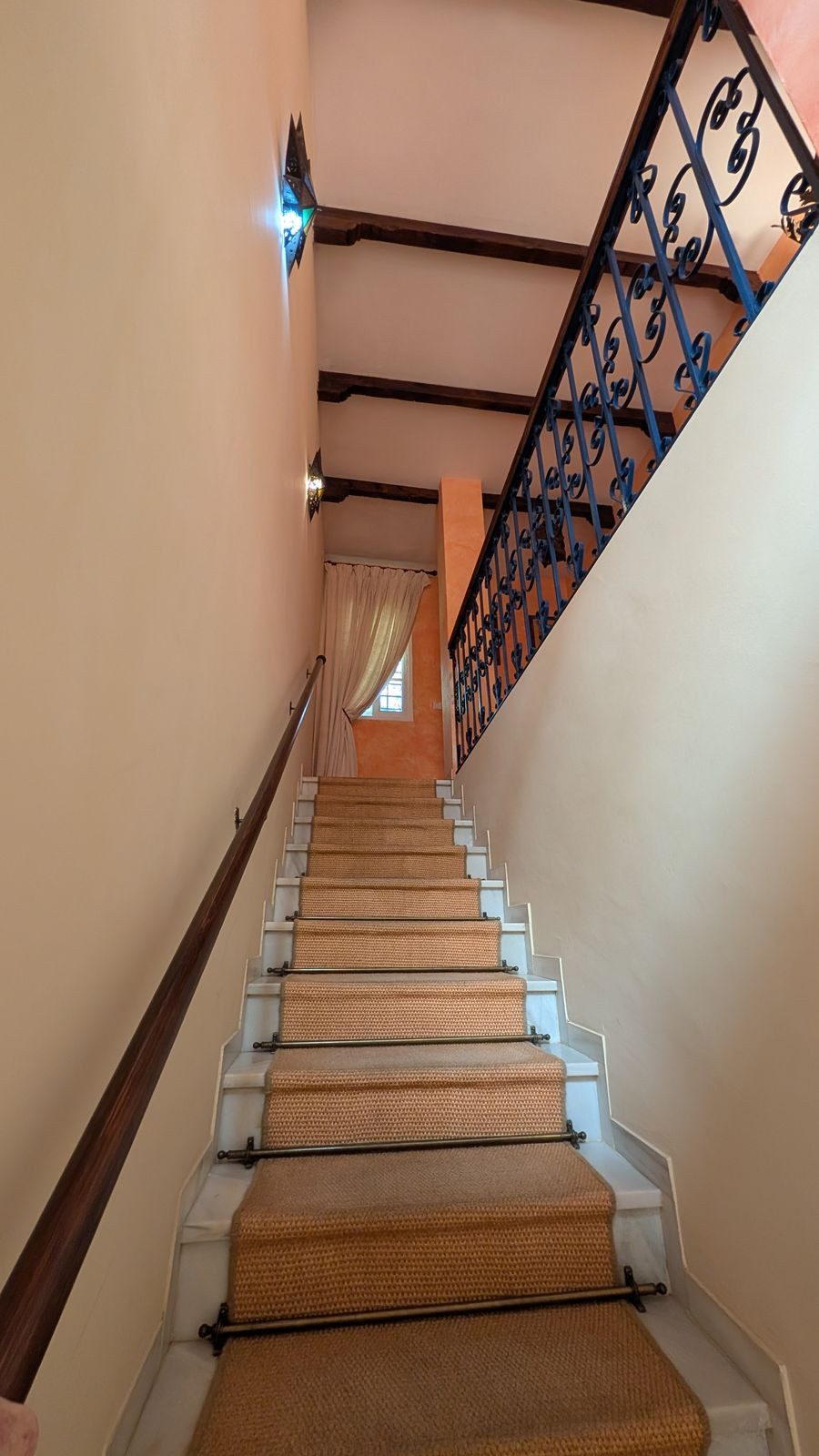 Se vende Villa - Chalet de 6 dormitorios en Costa Del Sol, Cadiz, España