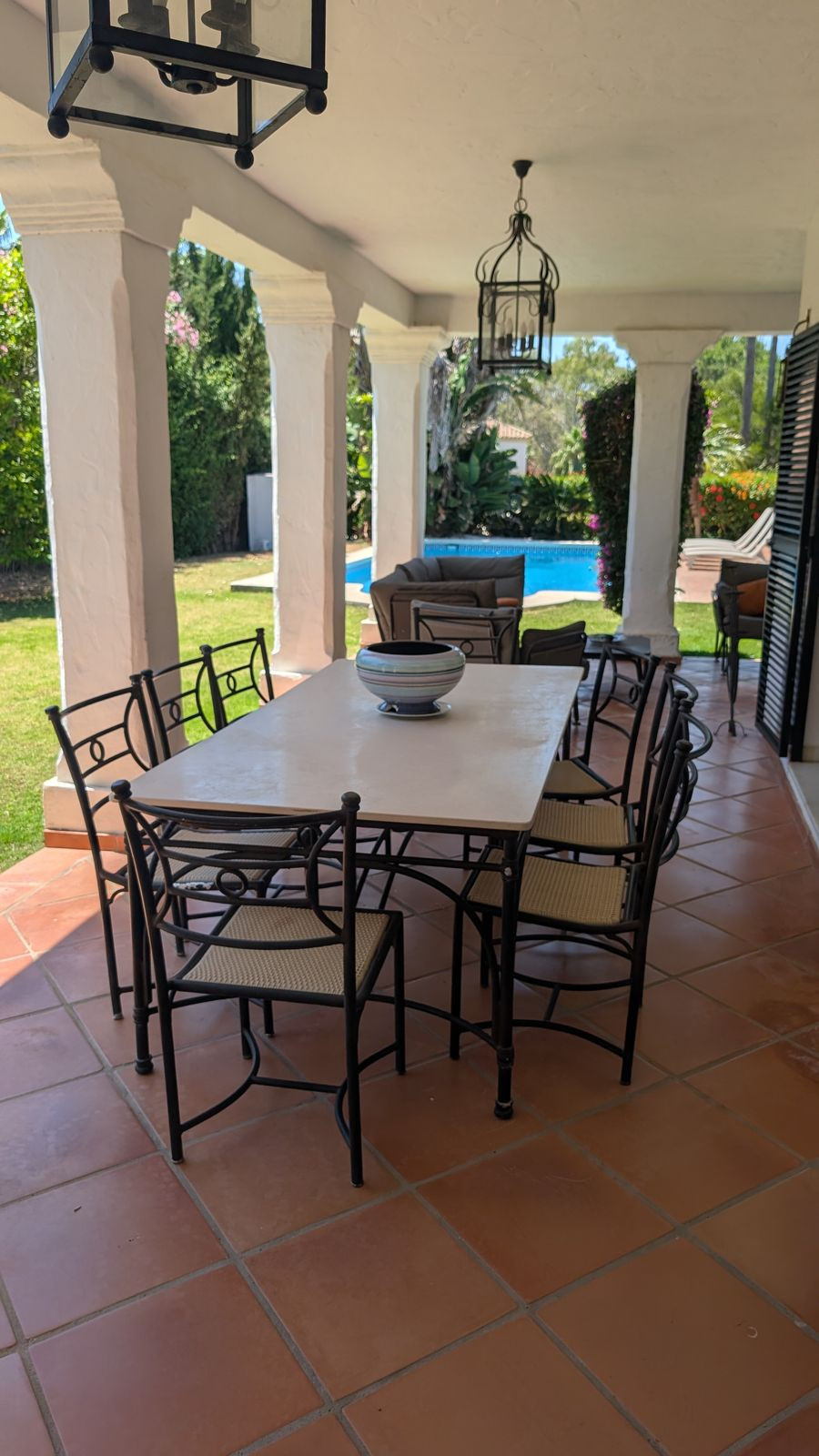 Se vende Villa - Chalet de 6 dormitorios en Costa Del Sol, Cadiz, España