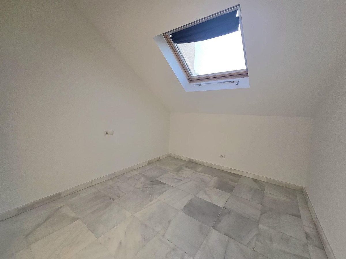 Se vende Pareada de 4 dormitorios en Costa Del Sol, Málaga, España