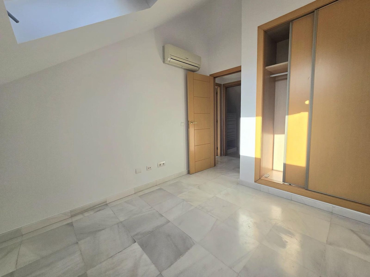 Se vende Pareada de 4 dormitorios en Costa Del Sol, Málaga, España
