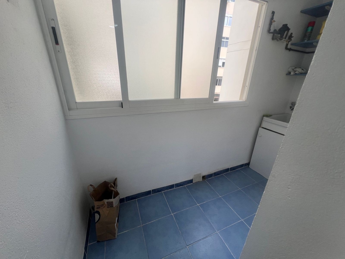 4 Bed Apartment for sale in Estepona Costa Del Sol, Málaga, Spain