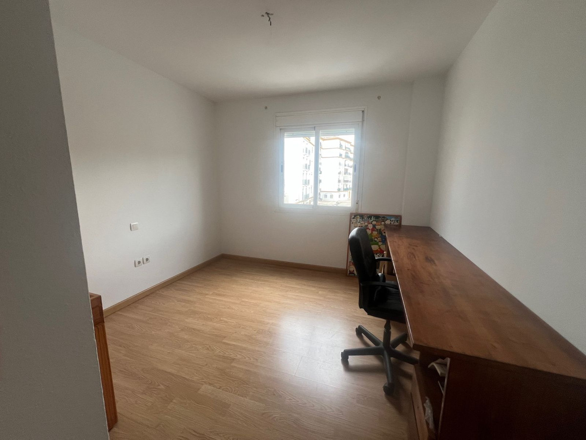 4 Bed Apartment for sale in Estepona Costa Del Sol, Málaga, Spain