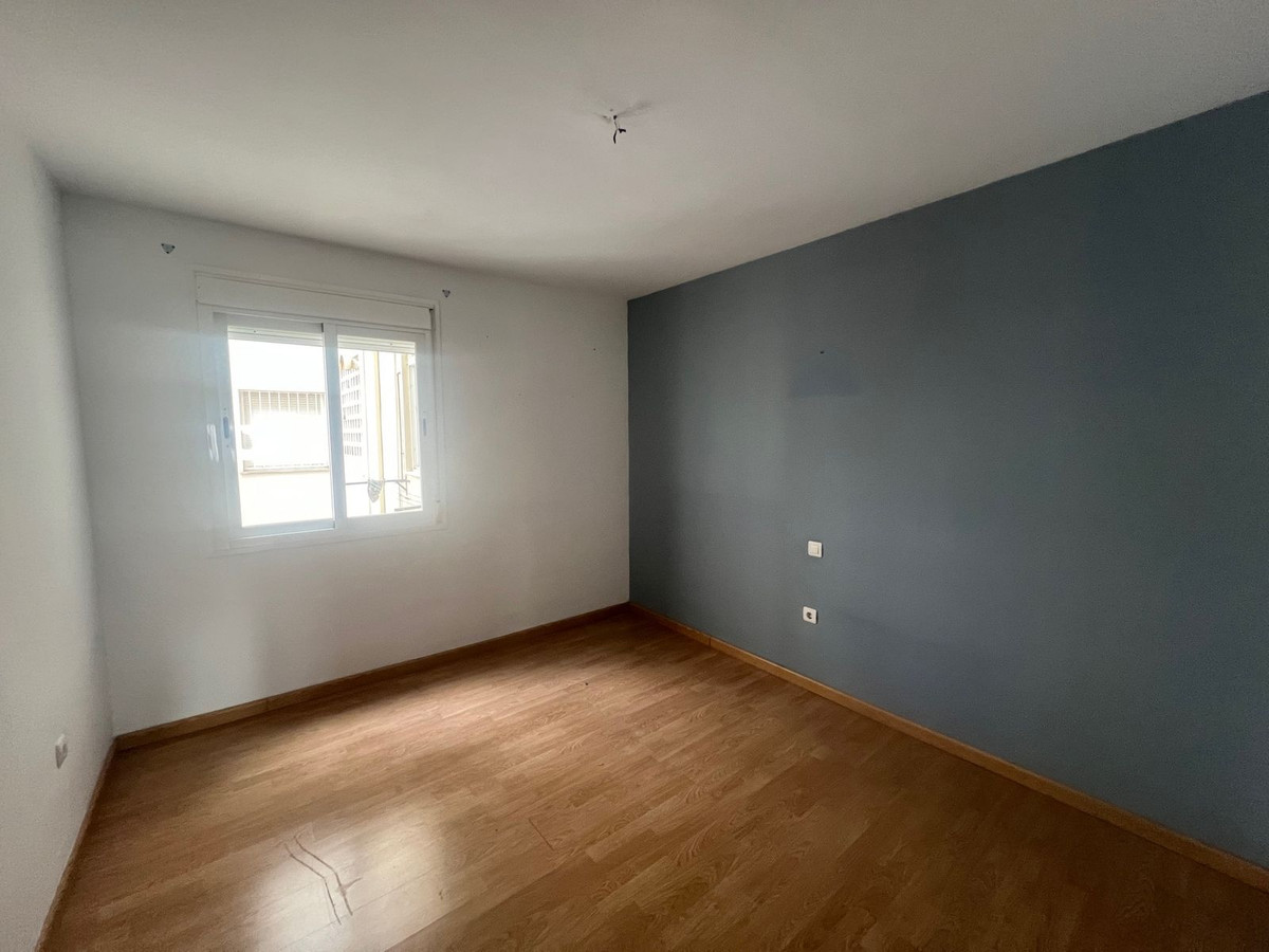 4 Bed Apartment for sale in Estepona Costa Del Sol, Málaga, Spain