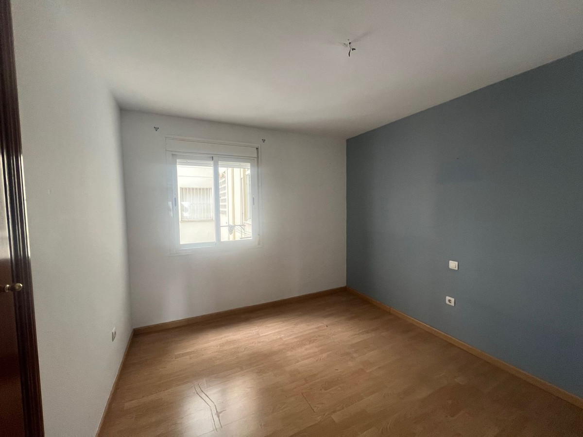 4 Bed Apartment for sale in Estepona Costa Del Sol, Málaga, Spain