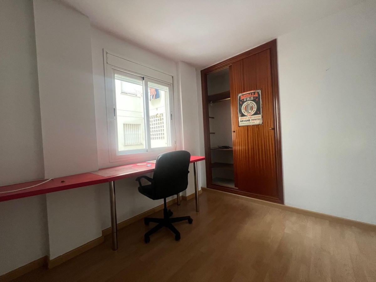 4 Bed Apartment for sale in Estepona Costa Del Sol, Málaga, Spain