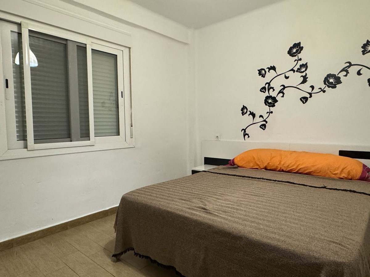 3 Bed Apartment for sale in Fuengirola Costa Del Sol, Málaga, Spain