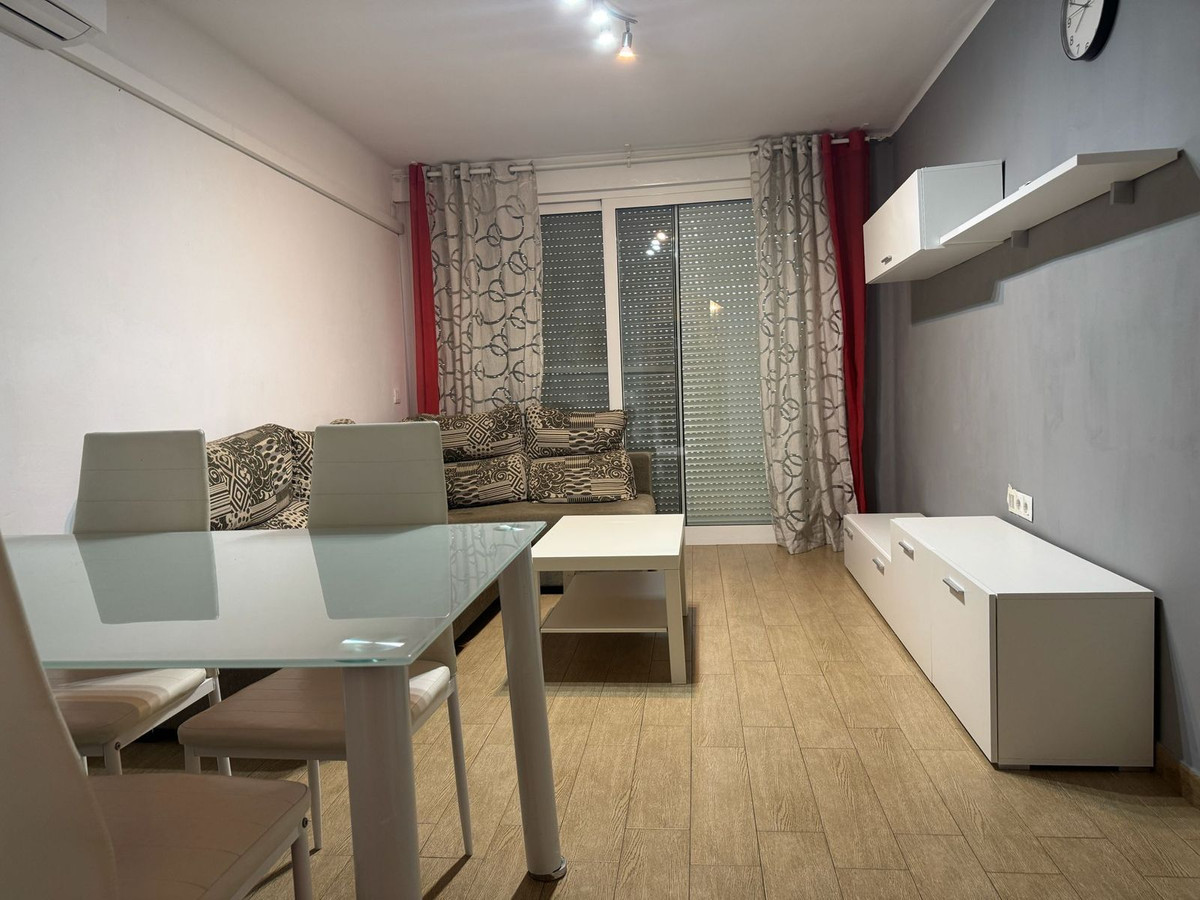 3 Bed Apartment for sale in Fuengirola Costa Del Sol, Málaga, Spain