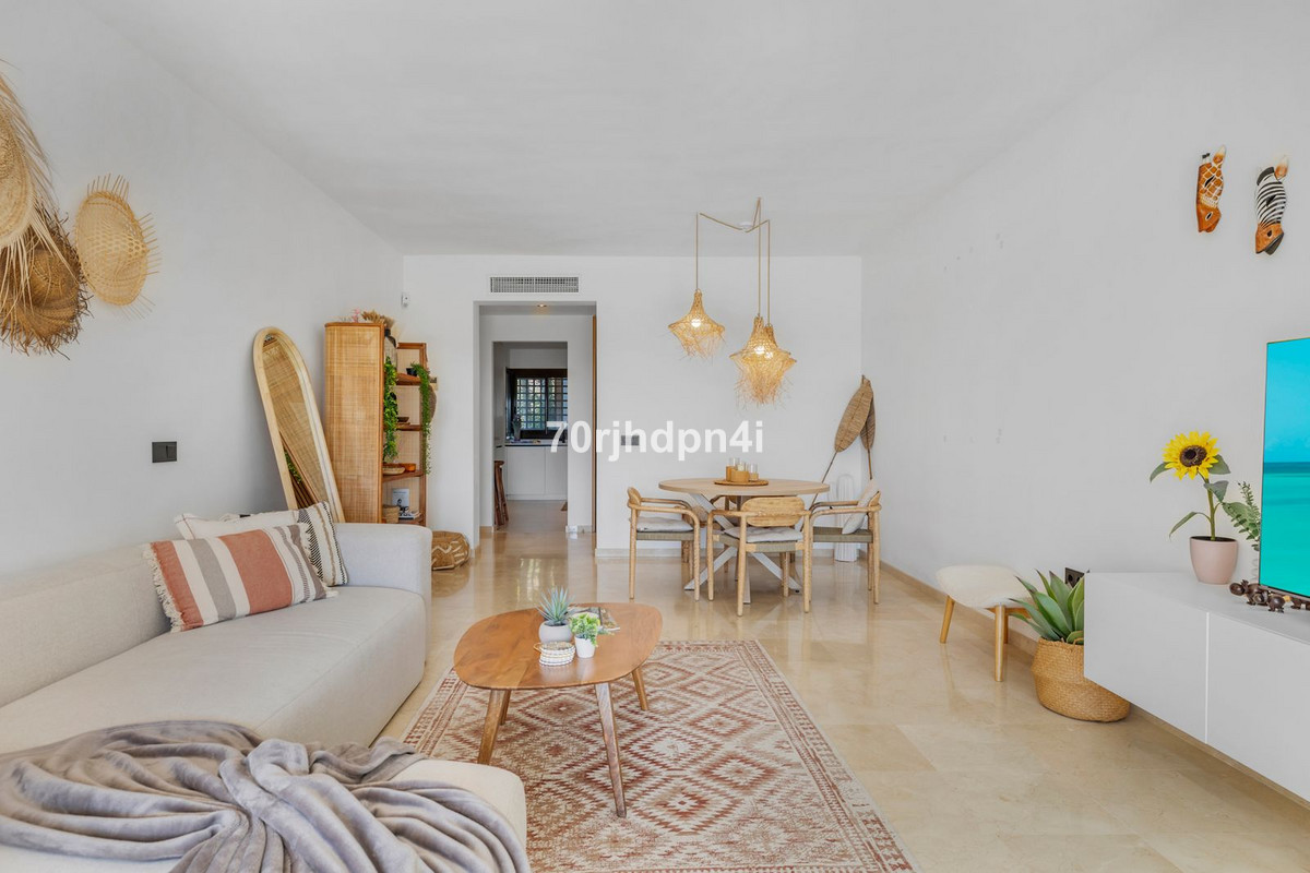 3 Bed Apartment for sale in Estepona Costa Del Sol, Málaga, Spain