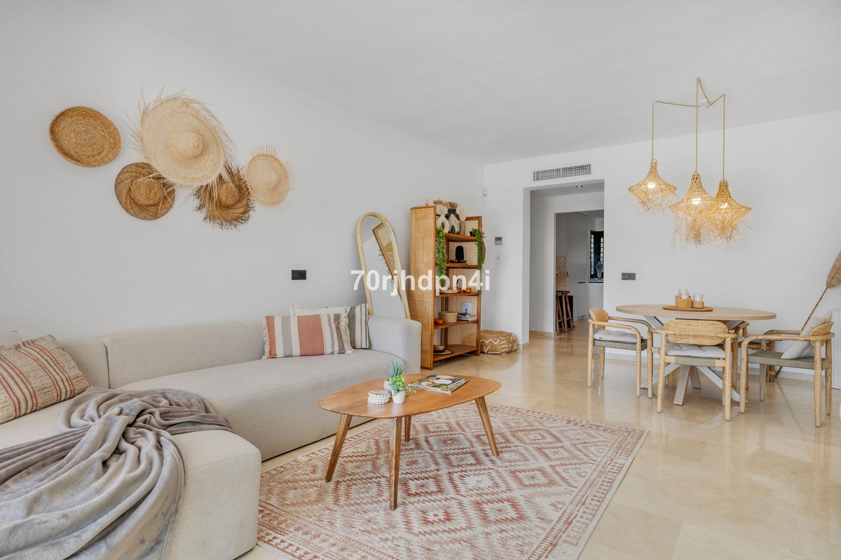 3 Bed Apartment for sale in Estepona Costa Del Sol, Málaga, Spain