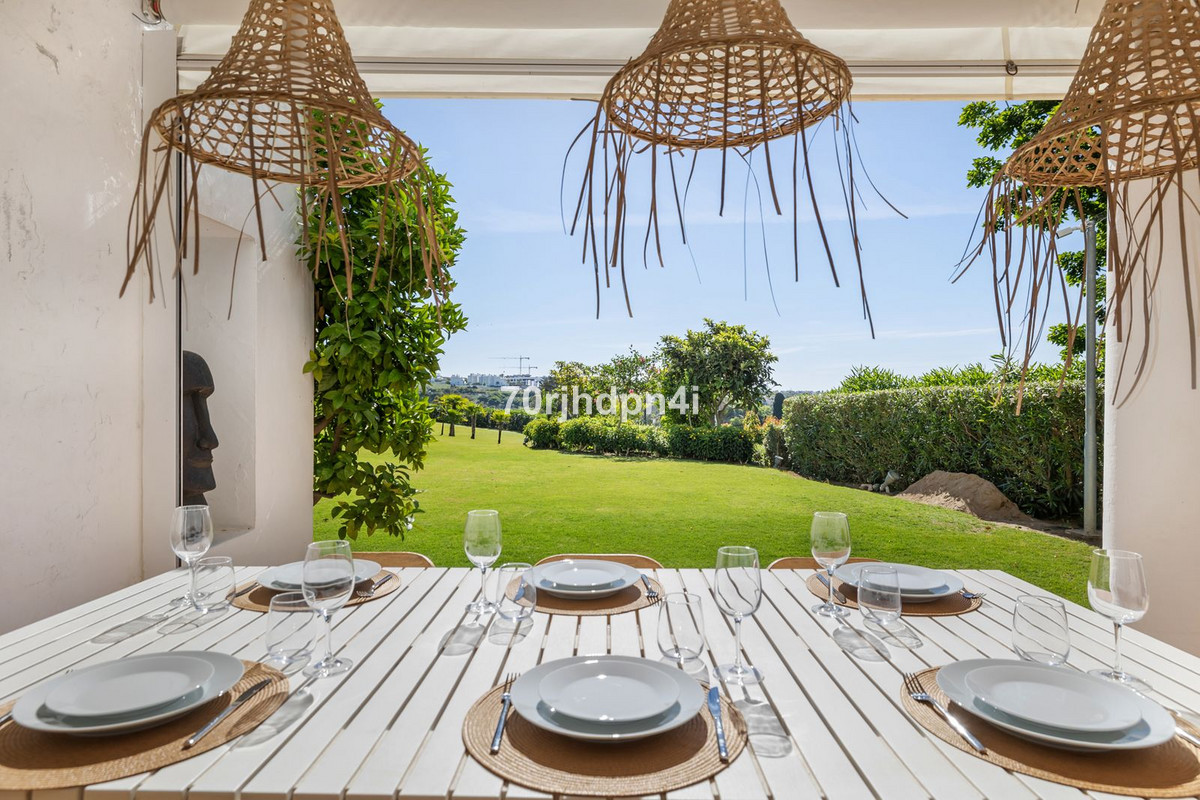 3 Bed Apartment for sale in Estepona Costa Del Sol, Málaga, Spain