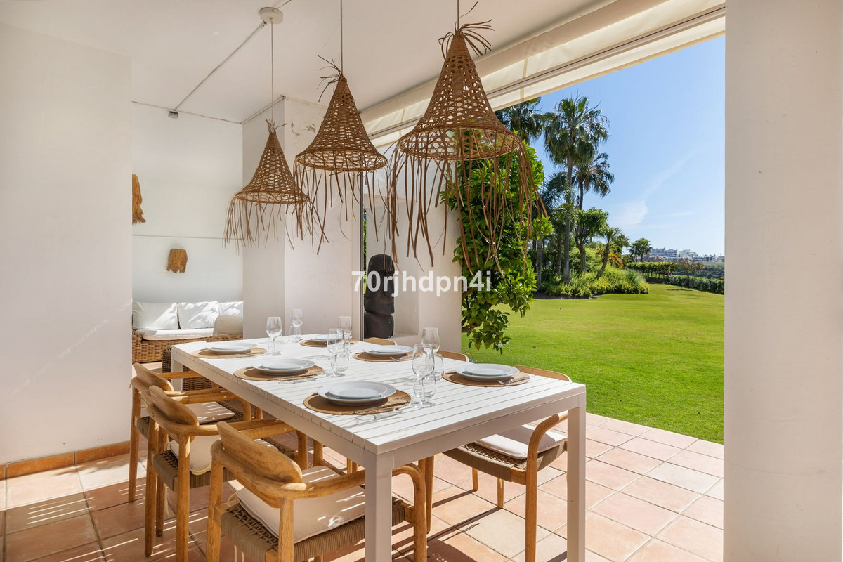 3 Bed Apartment for sale in Estepona Costa Del Sol, Málaga, Spain