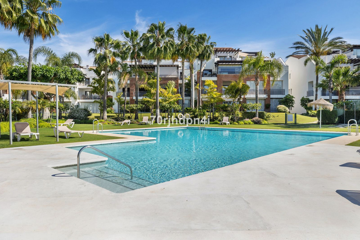 3 Bed Apartment for sale in Estepona Costa Del Sol, Málaga, Spain
