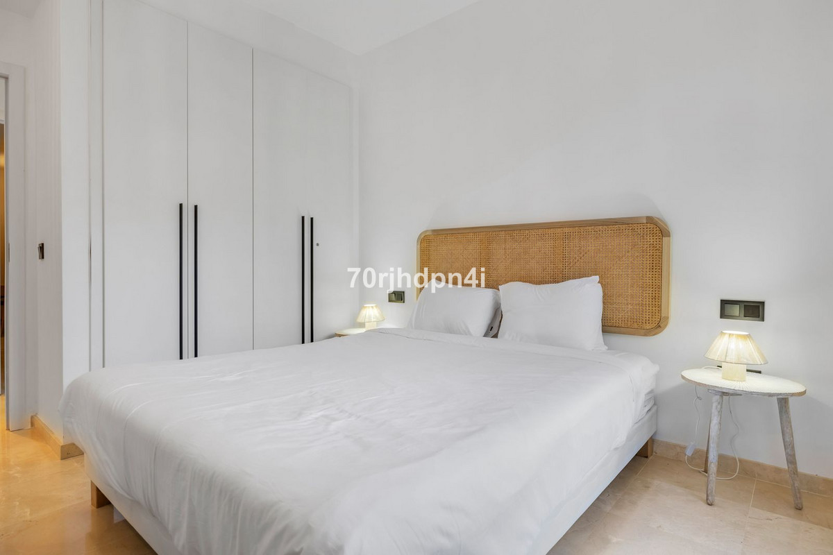 3 Bed Apartment for sale in Estepona Costa Del Sol, Málaga, Spain