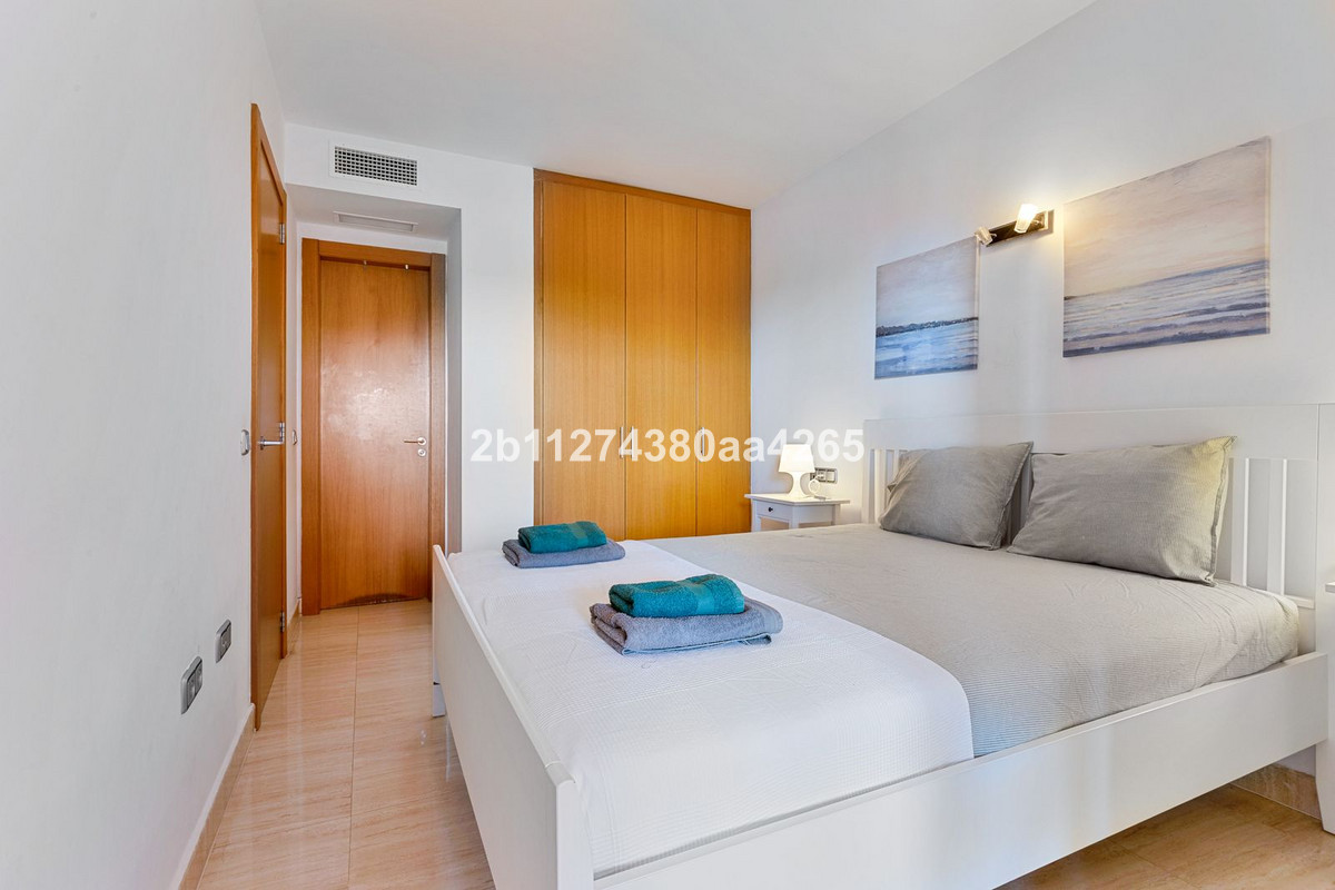 Se vende Apartamento Planta Baja de 2 dormitorios en Costa Del Sol, Málaga, España