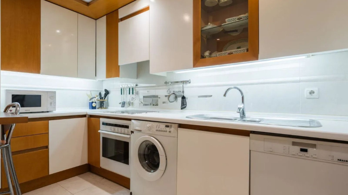 2 Bed Apartment for sale in Marbella Costa Del Sol, Málaga, Spain