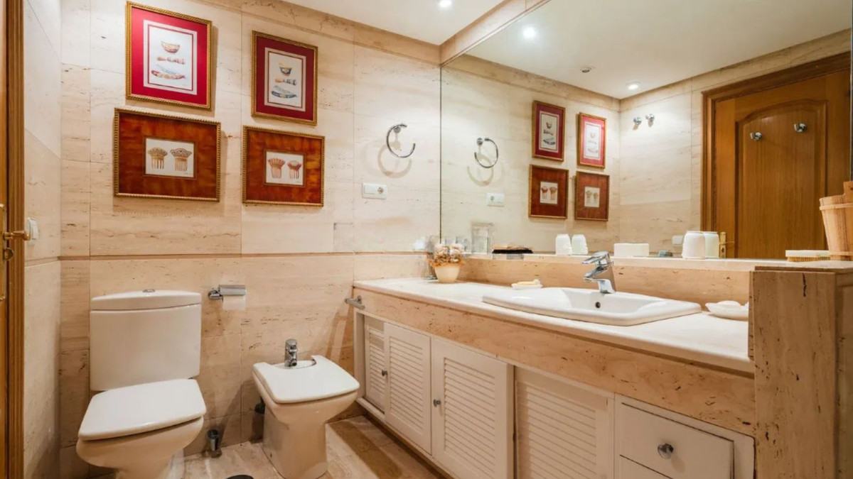 2 Bed Apartment for sale in Marbella Costa Del Sol, Málaga, Spain