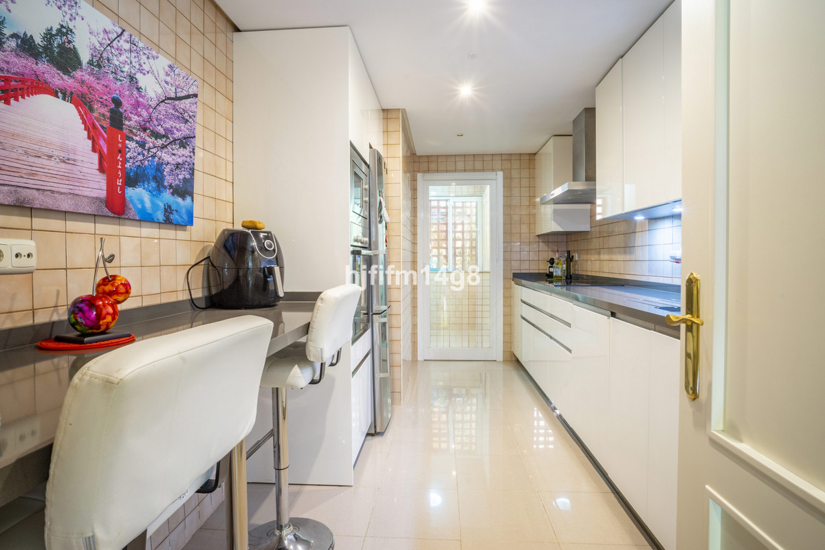 3 Bed Apartment for sale in Nueva Andalucía Costa Del Sol, Málaga, Spain