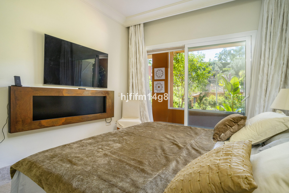 3 Bed Apartment for sale in Nueva Andalucía Costa Del Sol, Málaga, Spain