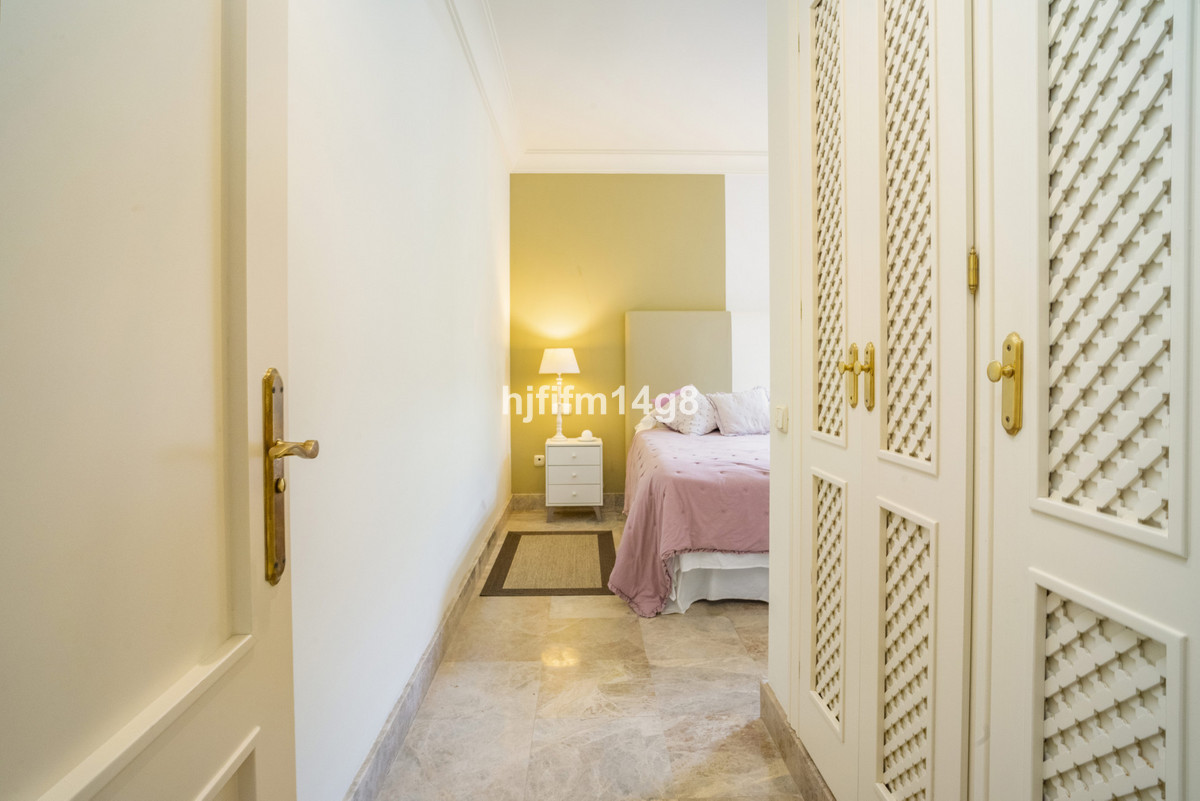 3 Bed Apartment for sale in Nueva Andalucía Costa Del Sol, Málaga, Spain
